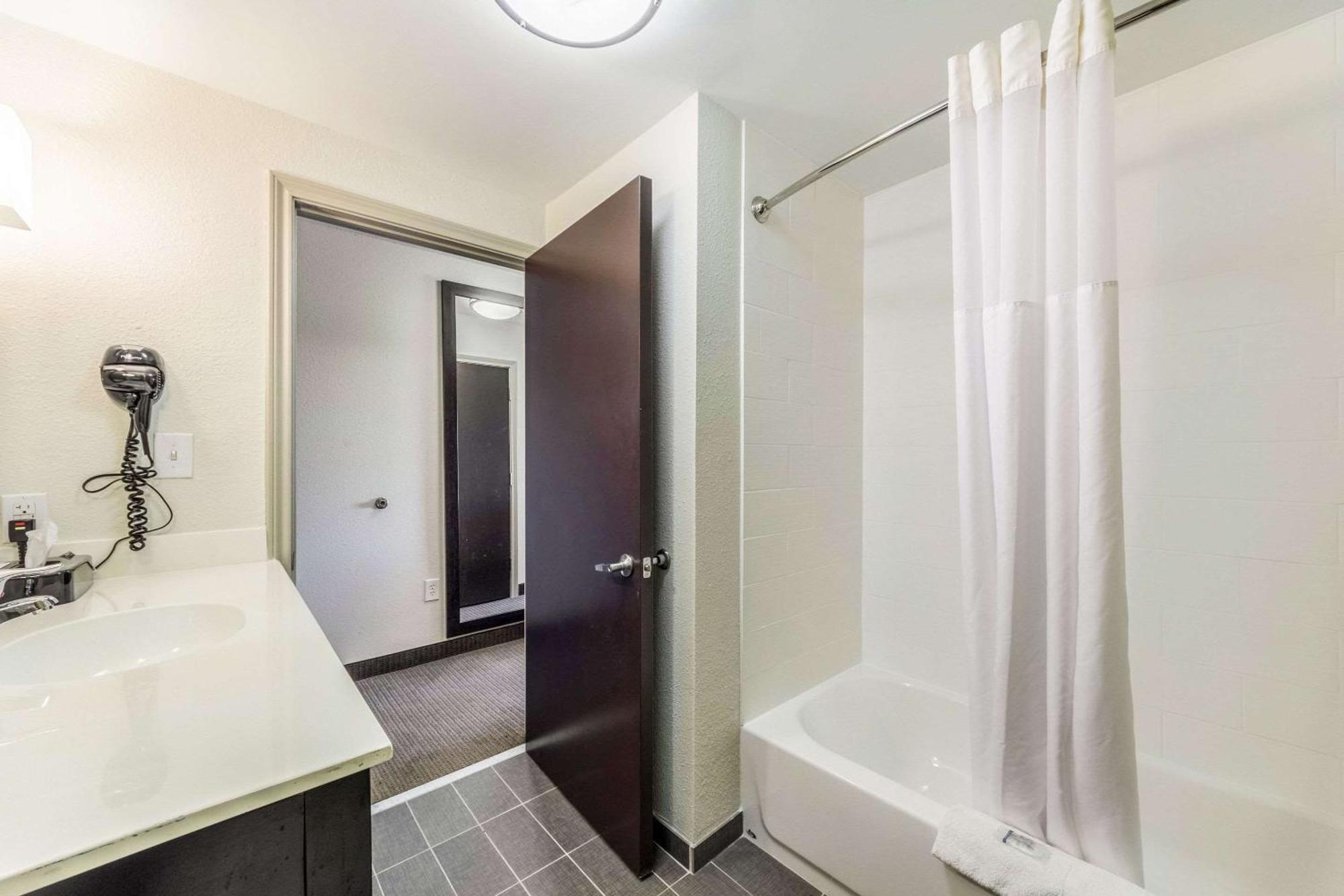 Sleep Inn & Suites Jourdanton - Pleasanton Экстерьер фото